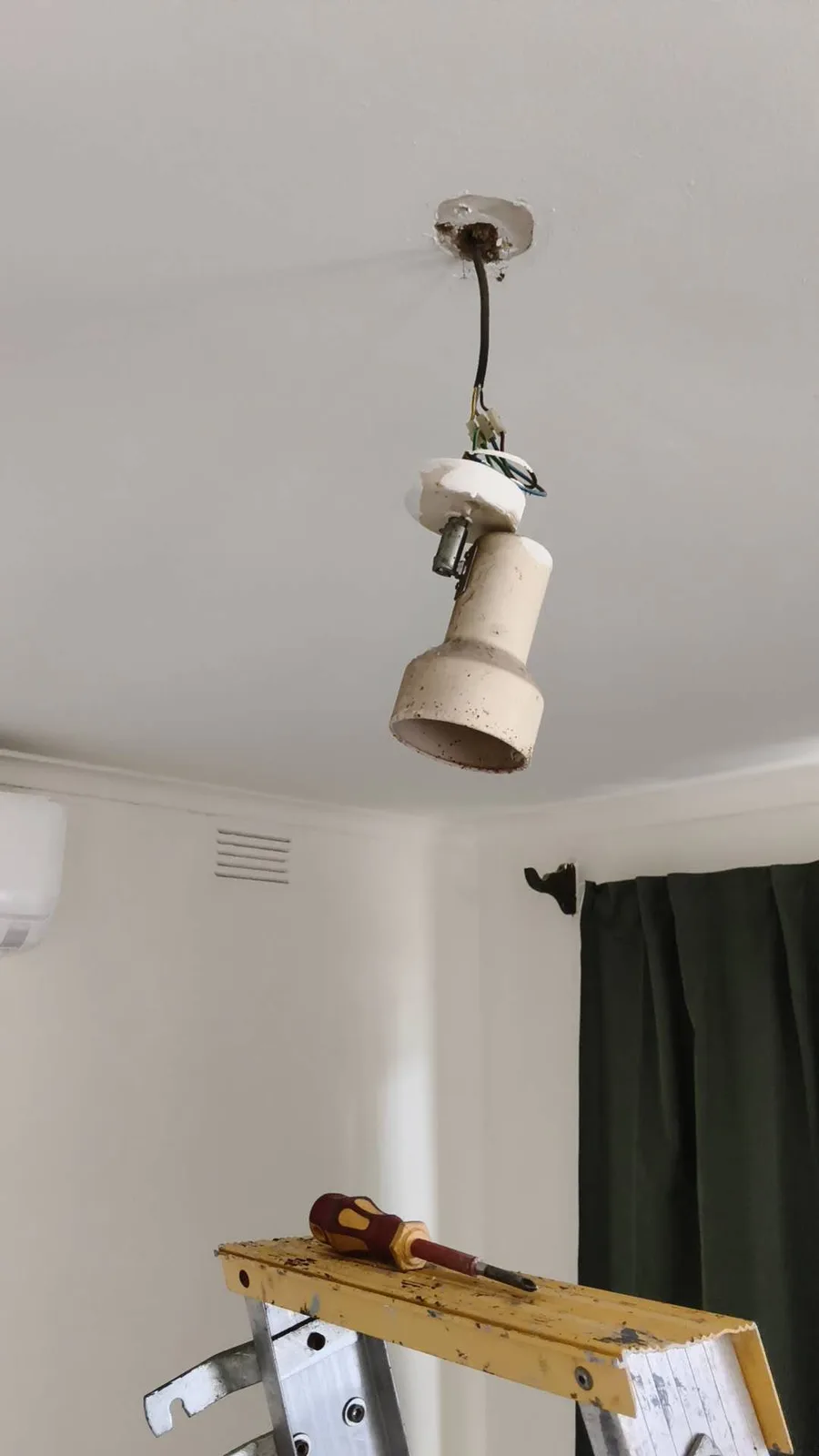 Interior light fitting installation detail